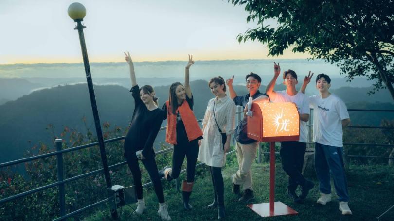 《光露营就很忙了》:华灯风潮再次席卷中国台湾,打造中国台湾首档影集延伸实境秀! 内容图2 女神网-大潮社TV实时追踪属于女人新资讯的综合网站! 《光露营就很忙了》:华灯风潮再次席卷中国台湾,打造中国台湾首档影集延伸实境秀! 新学堂 图2张