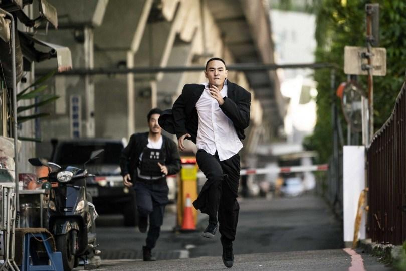 阮经天“癫疯”之作《周处除三害》: 探讨人性善恶,强势入围金马 7 项提名 | 女神网 内容图2 女神网-大潮社TV实时追踪属于女人新资讯的综合网站! 阮经天“癫疯”之作《周处除三害》: 探讨人性善恶,强势入围金马 7 项提名 | 女神网 新学堂 图2张