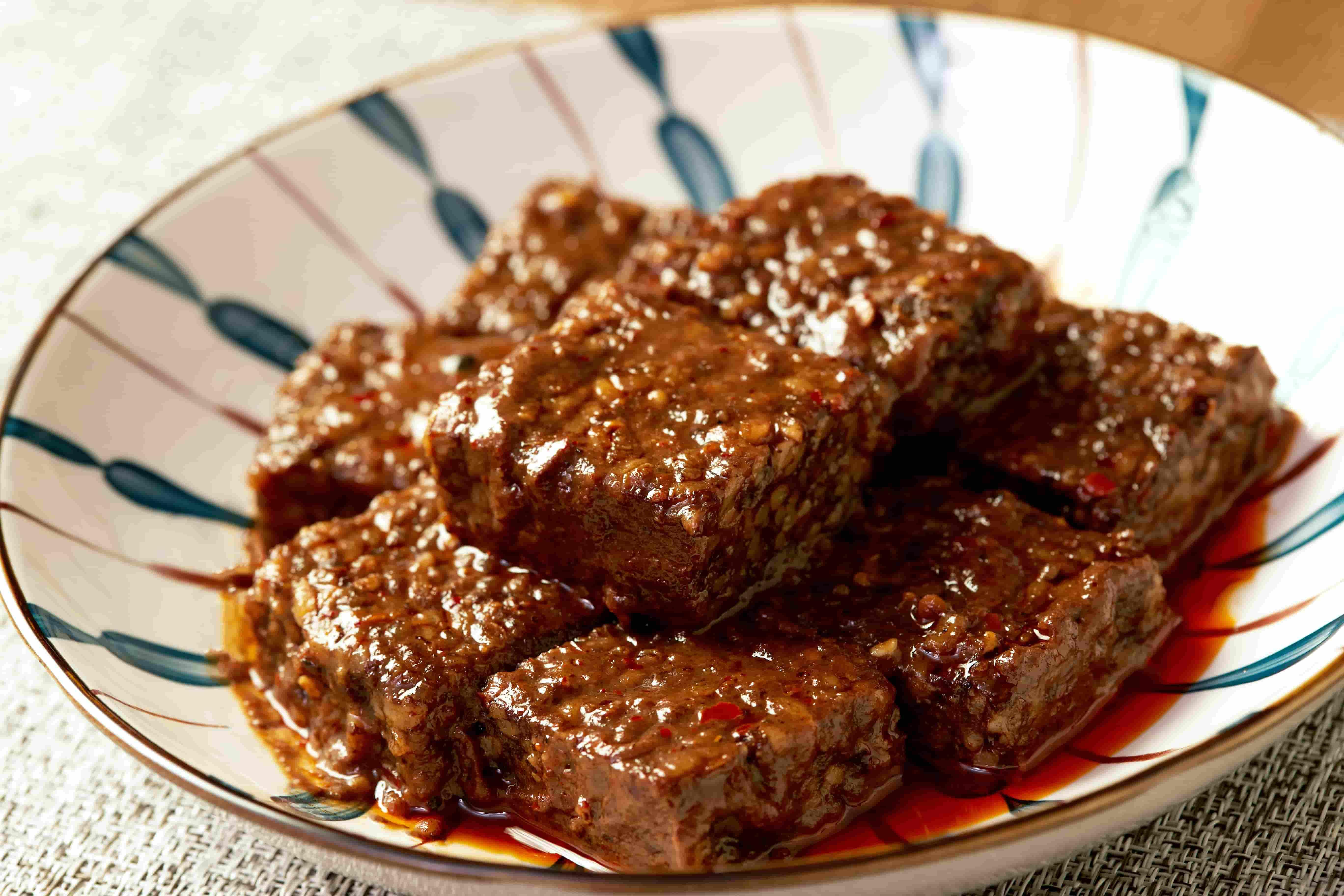 茹素者有福啦！围炉新选项：超香 18 香辣锅+厚实素米血，颠覆你对素食的想像 乐生活 图4张