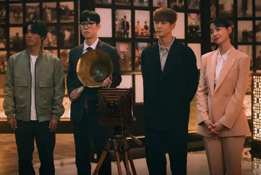 《夜限照相馆》：阴阳交界的神秘照相馆，圆满亡者遗憾的感人温馨韩剧 新学堂 图2张