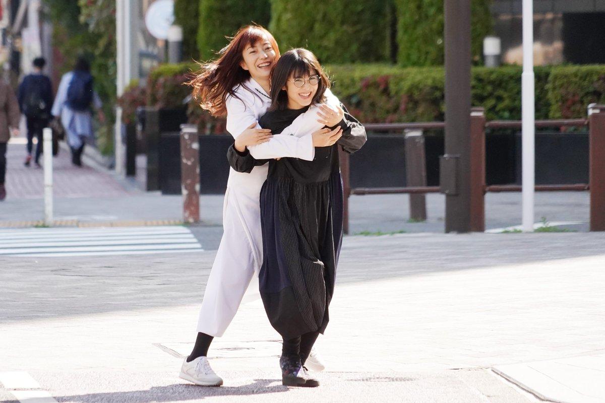 《我家女儿交不到男朋友!!》:滨边美波化身恋爱绝缘体?母女一同面对的恋爱难题 内容图2 女神网-大潮社TV实时追踪属于女人新资讯的综合网站! 《我家女儿交不到男朋友!!》:滨边美波化身恋爱绝缘体?母女一同面对的恋爱难题 新学堂 图2张