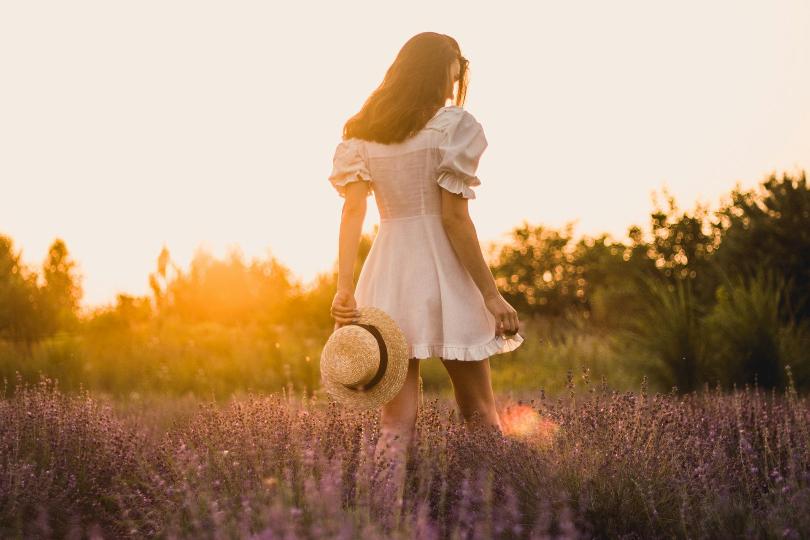 “生命的每个时期都是年轻且及时的。”《人间值得》:找到原动力,好好为自己活过 内容图1 女神网-大潮社TV实时追踪属于女人新资讯的综合网站! “生命的每个时期都是年轻且及时的。”《人间值得》:找到原动力,好好为自己活过 新学堂 图1张