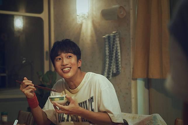 2024 青春纯爱电影《夏日的柠檬草》:浪漫搞笑三角习题,勾勒青涩酸甜爱情 内容图2 女神网-大潮社TV实时追踪属于女人新资讯的综合网站! 2024 青春纯爱电影《夏日的柠檬草》:浪漫搞笑三角习题,勾勒青涩酸甜爱情 新学堂 图2张