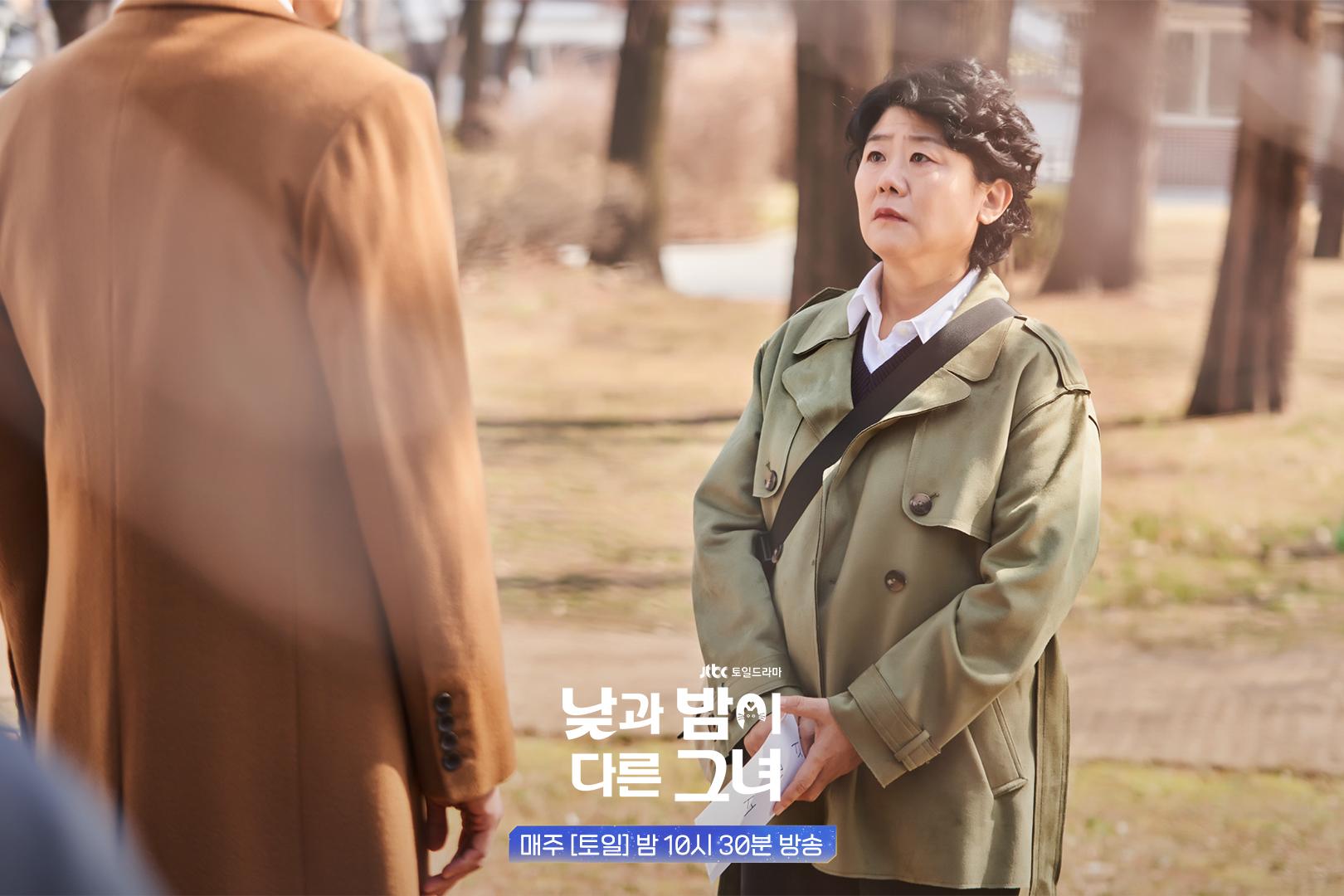 《她的日与夜》：少女一夜之间变身中年妇女？Apink 郑恩地、李姃垠双女主角引爆话题 新学堂 图1张