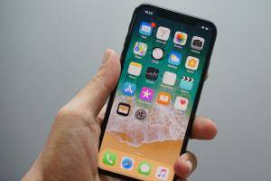 苹果表示把 iPhone 架在机车手机支架上 有可能会影响相机的性能表现