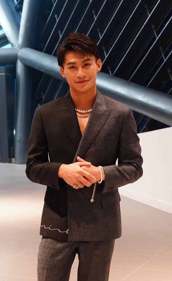 杨勇纬帅照多连发!跨界登金曲:兴奋感动 电力笑容迷翻网 内容图5 潮品文-大潮社旗下实时最新热点娱乐时尚数码等新闻资讯网站!