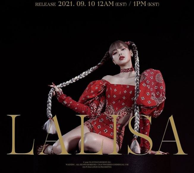 性感挖洞太狂！Lisa晒“两片雪嫩肌”美腿交缠网全暴动 时尚资讯 图2张