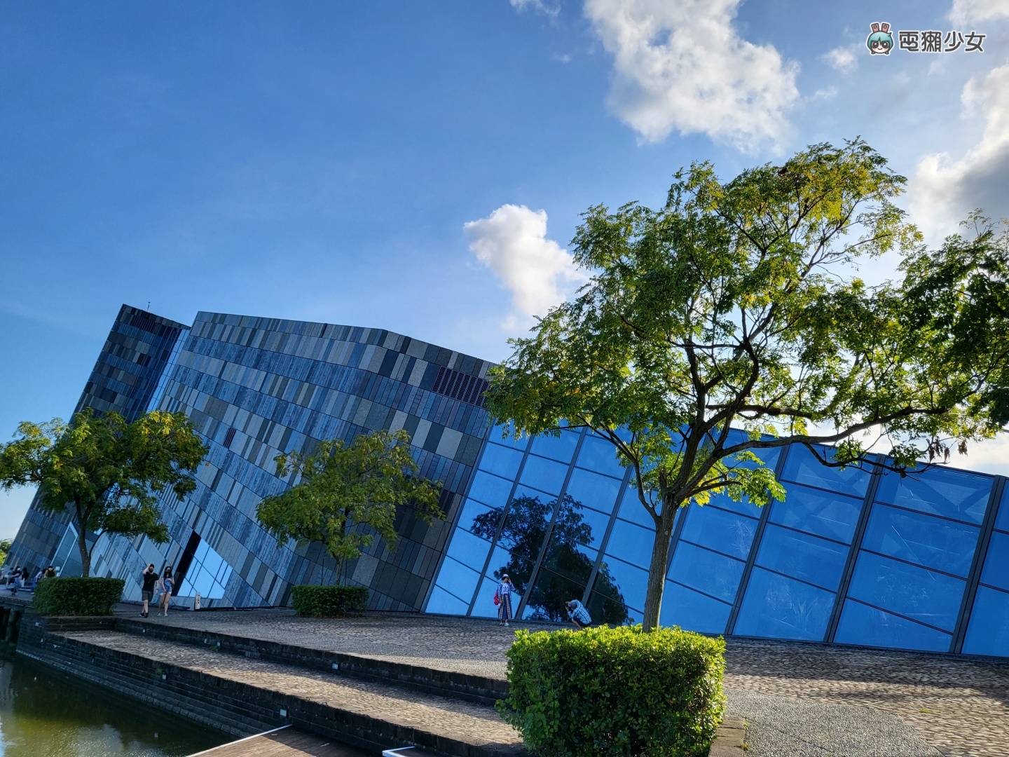 三星双折叠机 Galaxy Z Flip3 5G 和 Galaxy Z Fold3 5G 开箱体验,加入防水、S Pen手写功能更齐全,价格也更亲民 内容图39 潮品文-大潮社旗下实时最新热点娱乐时尚数码等新闻资讯网站! 三星双折叠机 Galaxy Z Flip3 5G 和 Galaxy Z Fold3 5G 开箱体验,加入防水、S Pen手写功能更齐全,价格也更亲民