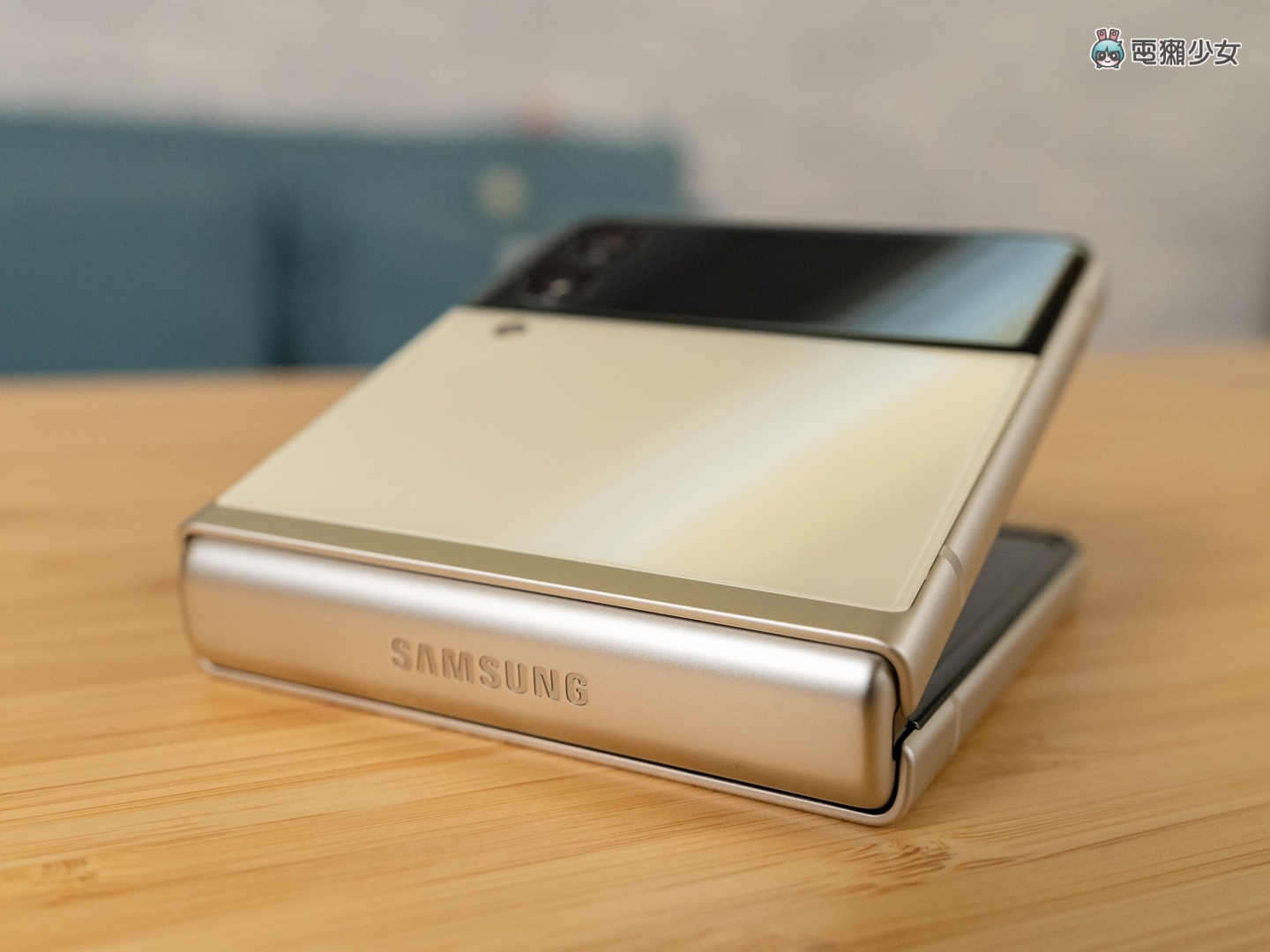 三星双折叠机 Galaxy Z Flip3 5G 和 Galaxy Z Fold3 5G 开箱体验,加入防水、S Pen手写功能更齐全,价格也更亲民 内容图11 潮品文-大潮社旗下实时最新热点娱乐时尚数码等新闻资讯网站! 三星双折叠机 Galaxy Z Flip3 5G 和 Galaxy Z Fold3 5G 开箱体验,加入防水、S Pen手写功能更齐全,价格也更亲民