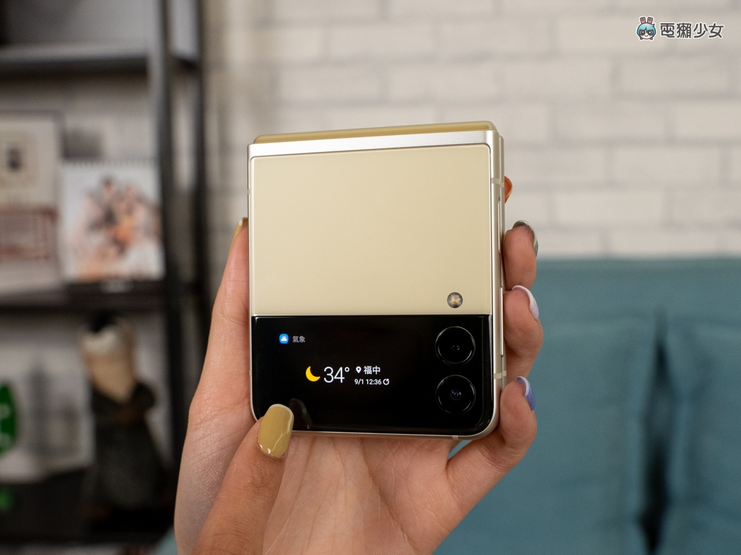 三星双折叠机 Galaxy Z Flip3 5G 和 Galaxy Z Fold3 5G 开箱体验,加入防水、S Pen手写功能更齐全,价格也更亲民 内容图5 潮品文-大潮社旗下实时最新热点娱乐时尚数码等新闻资讯网站! 三星双折叠机 Galaxy Z Flip3 5G 和 Galaxy Z Fold3 5G 开箱体验,加入防水、S Pen手写功能更齐全,价格也更亲民