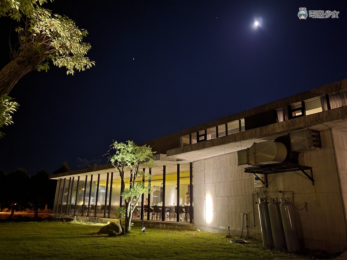 三星双折叠机 Galaxy Z Flip3 5G 和 Galaxy Z Fold3 5G 开箱体验,加入防水、S Pen手写功能更齐全,价格也更亲民 内容图41 潮品文-大潮社旗下实时最新热点娱乐时尚数码等新闻资讯网站! 三星双折叠机 Galaxy Z Flip3 5G 和 Galaxy Z Fold3 5G 开箱体验,加入防水、S Pen手写功能更齐全,价格也更亲民