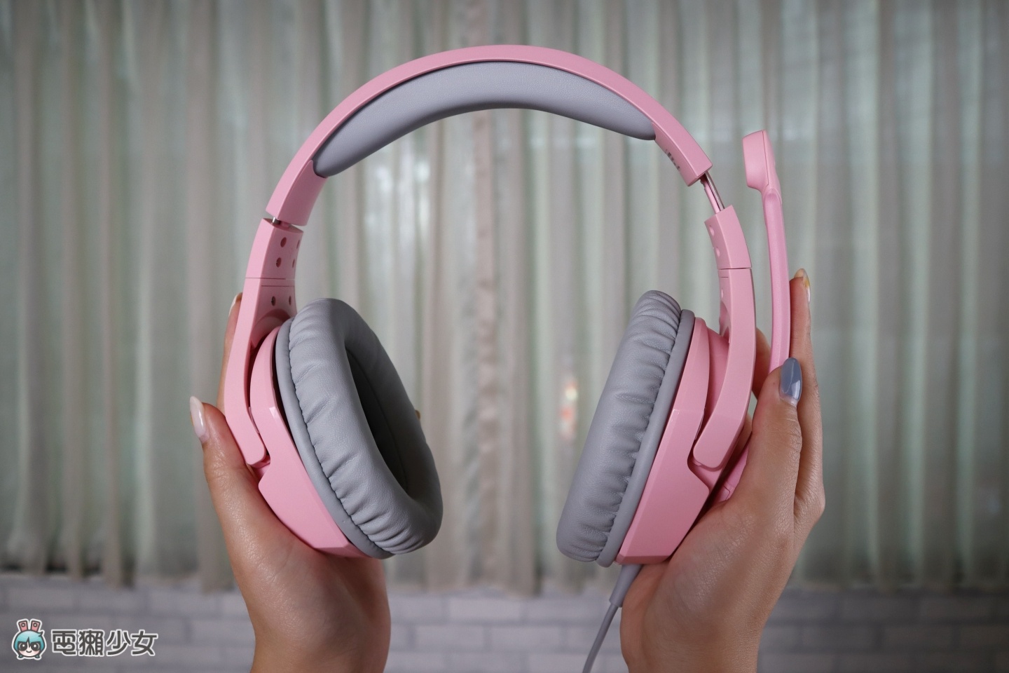 HyperX 最经典的‘ Cloud Stinger 系列 ’也出粉红色耳机！主打轻量化设计，打游戏也要很可爱