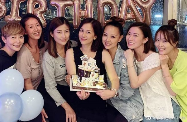 胡杏儿、龚嘉欣、胡定欣、汤洛雯晒闺蜜聚会照...竟都有这位“马来西亚艺人”的身影！ 娱乐资讯 图3张