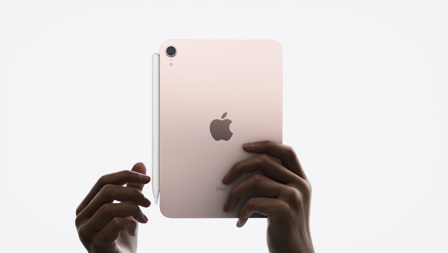 全新的 iPad 9 和 iPad mini 6 登场！前镜头升级到 1200 万像素，规格和效能全面提升！