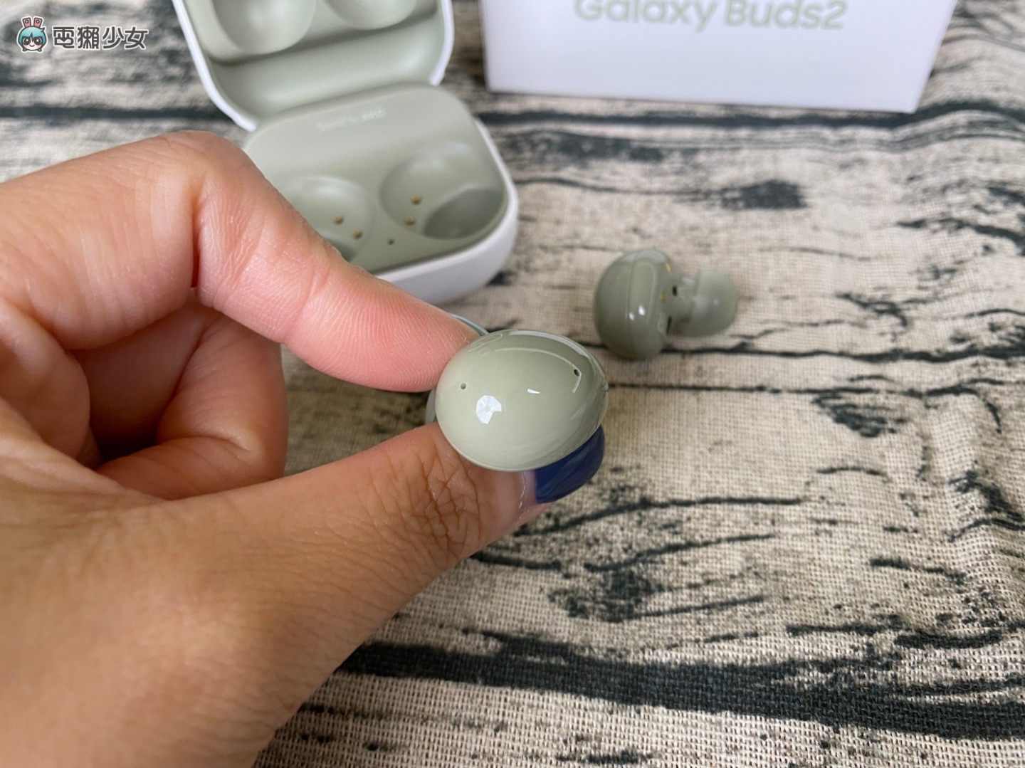 开箱|超进化!三星 Galaxy Watch4 系列 可以下载 App 好方便!同场加映三星 Galaxy Buds2 开箱 内容图27 潮品文-大潮社旗下实时最新热点娱乐时尚数码等新闻资讯网站! 开箱|超进化!三星 Galaxy Watch4 系列 可以下载 App 好方便!同场加映三星 Galaxy Buds2 开箱