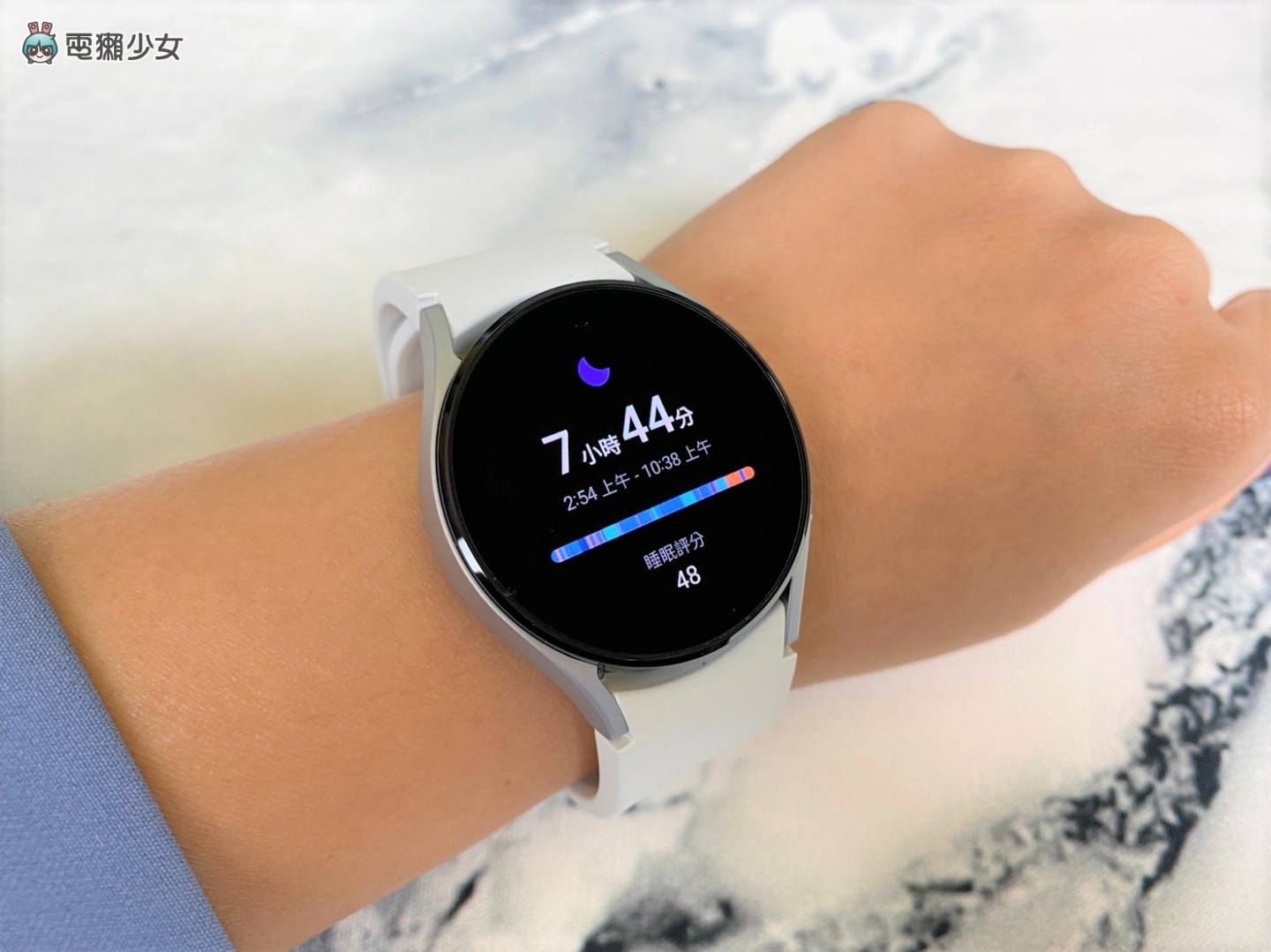 开箱|超进化!三星 Galaxy Watch4 系列 可以下载 App 好方便!同场加映三星 Galaxy Buds2 开箱 内容图16 潮品文-大潮社旗下实时最新热点娱乐时尚数码等新闻资讯网站! 开箱|超进化!三星 Galaxy Watch4 系列 可以下载 App 好方便!同场加映三星 Galaxy Buds2 开箱