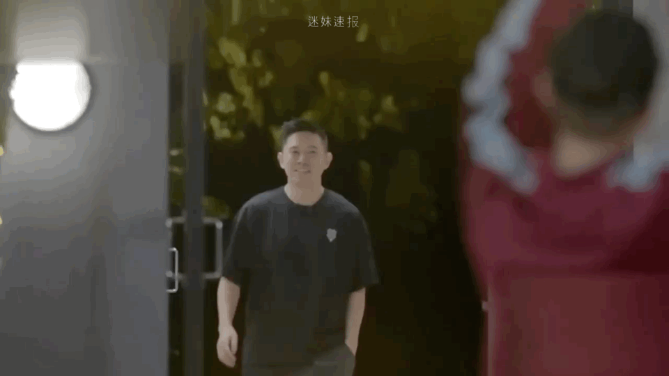 欧阳靖补位回归...哥哥们的反应让人超感动！ 陈小春吃醋了 娱乐资讯 图3张