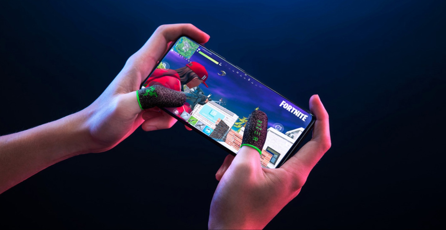 手汗人的救星？Razer 推‘ 电竞指套 ’打游戏不用再怕萤幕淹水！