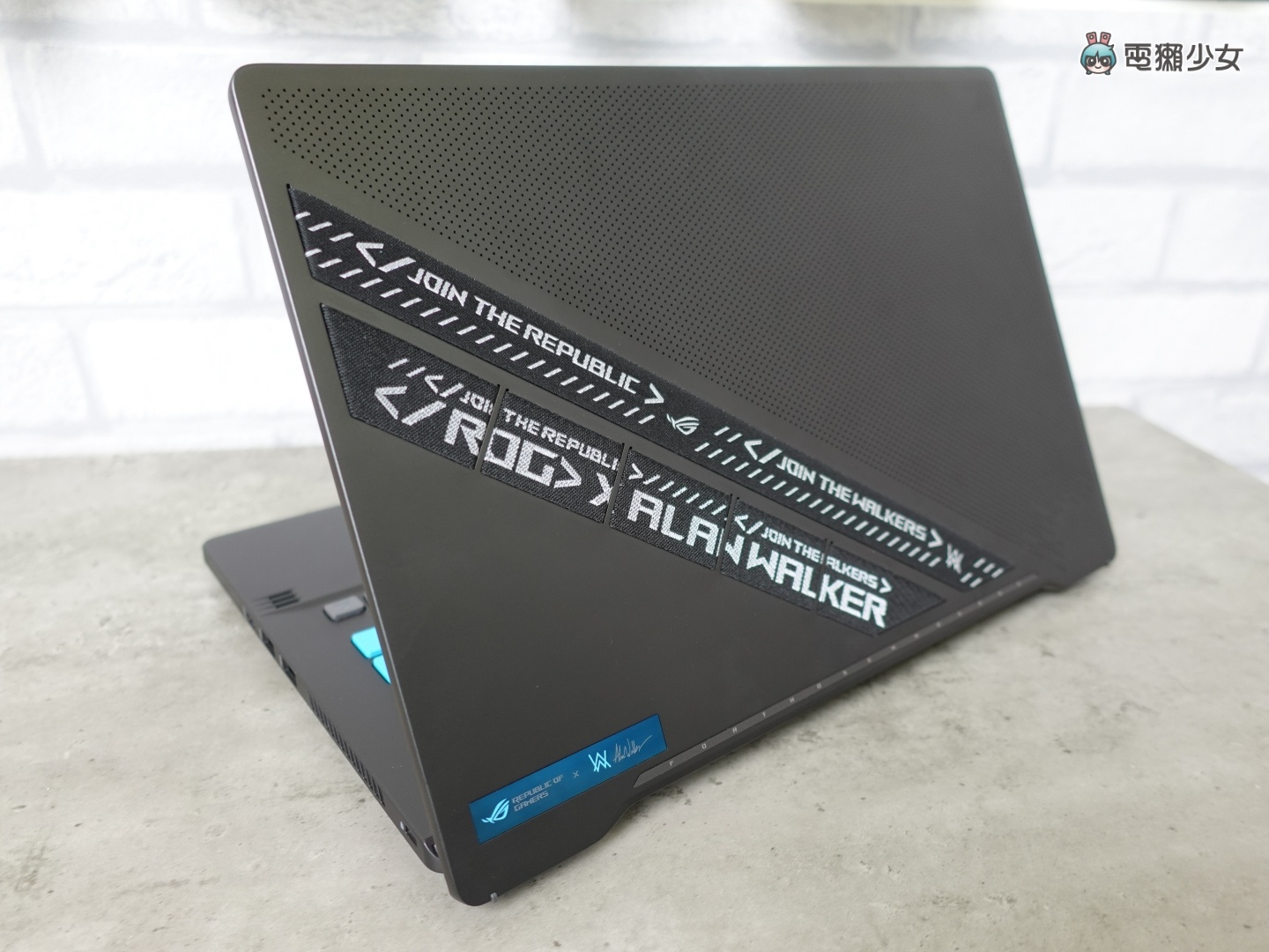 好帅又好玩！ROG x Alan Walker 联名款笔电‘ ROG Zephyrus G14 AW SE ’开箱！外盒还可以一秒变 DJ 数码科技 图9张