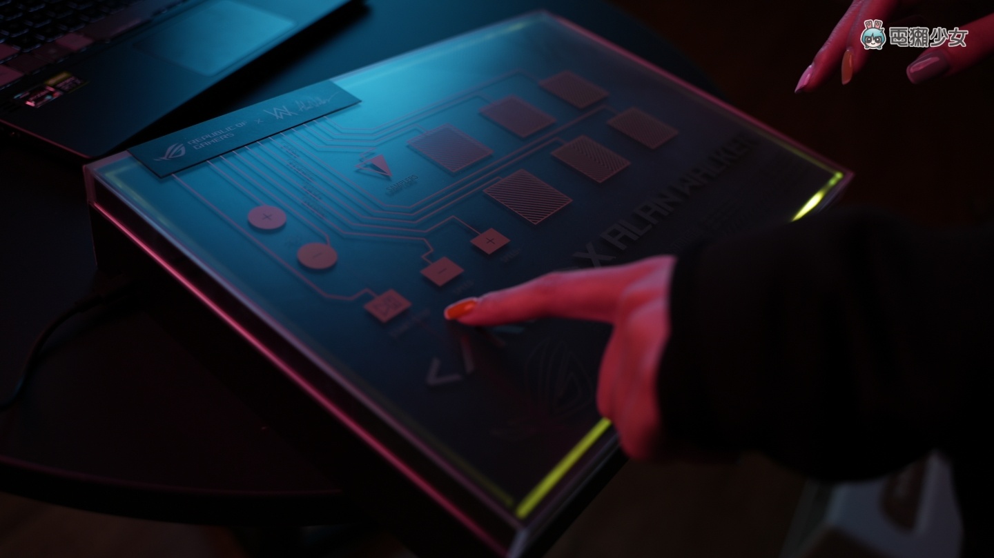 好帅又好玩！ROG x Alan Walker 联名款笔电‘ ROG Zephyrus G14 AW SE ’开箱！外盒还可以一秒变 DJ 数码科技 图3张