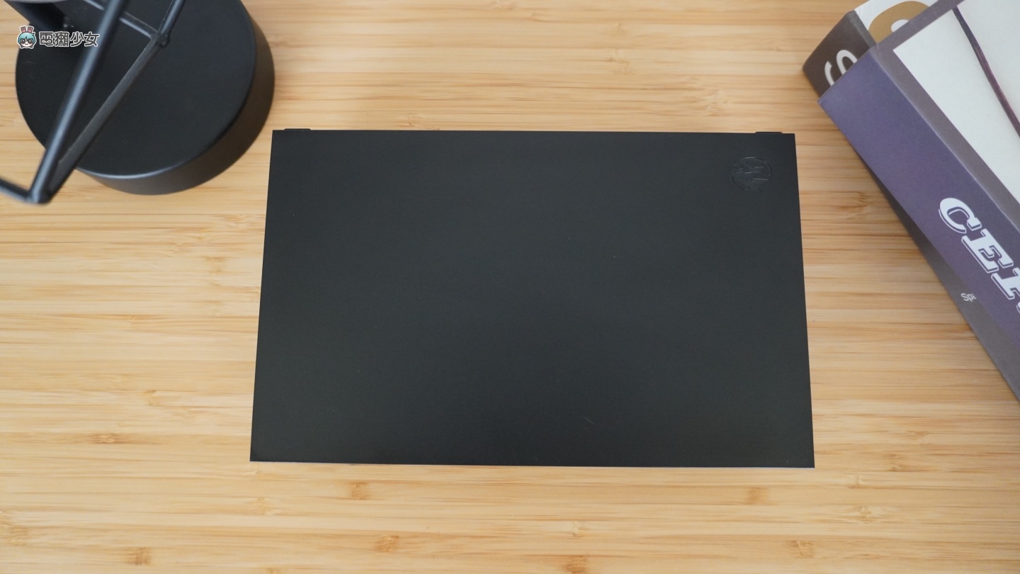 开箱|我的外接硬碟超炫!Seagate FireCuda Gaming Hub 大容量 还有超帅电竞灯效 内容图2 潮品文-大潮社旗下实时最新热点娱乐时尚数码等新闻资讯网站! 开箱|我的外接硬碟超炫!Seagate FireCuda Gaming Hub 大容量 还有超帅电竞灯效