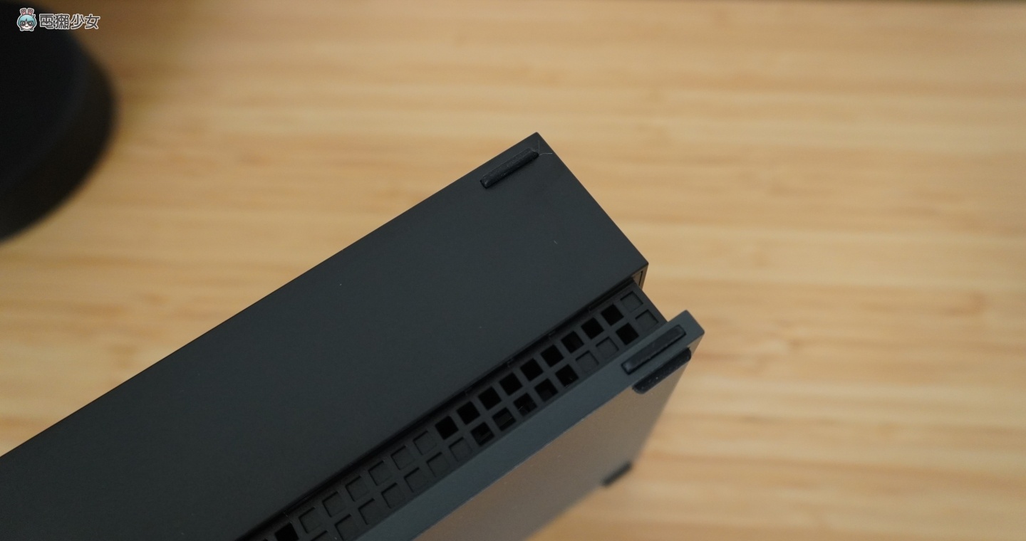 开箱|我的外接硬碟超炫!Seagate FireCuda Gaming Hub 大容量 还有超帅电竞灯效 内容图3 潮品文-大潮社旗下实时最新热点娱乐时尚数码等新闻资讯网站! 开箱|我的外接硬碟超炫!Seagate FireCuda Gaming Hub 大容量 还有超帅电竞灯效