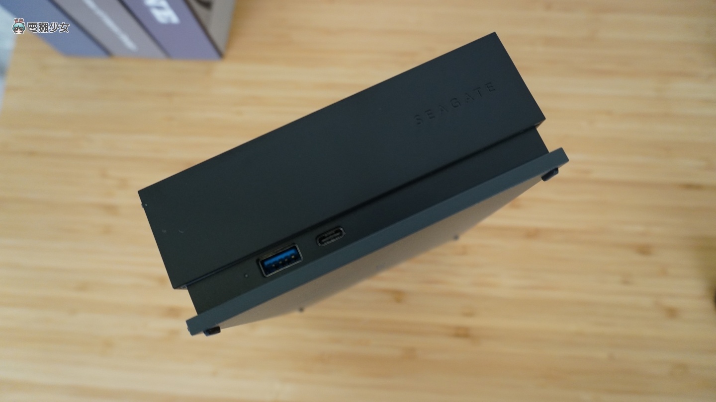 开箱|我的外接硬碟超炫!Seagate FireCuda Gaming Hub 大容量 还有超帅电竞灯效 内容图6 潮品文-大潮社旗下实时最新热点娱乐时尚数码等新闻资讯网站! 开箱|我的外接硬碟超炫!Seagate FireCuda Gaming Hub 大容量 还有超帅电竞灯效