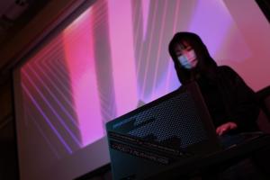 好帅又好玩！ROG x Alan Walker 联名款笔电‘ ROG Zephyrus G14 AW SE ’开箱！外盒还可以一秒变 DJ