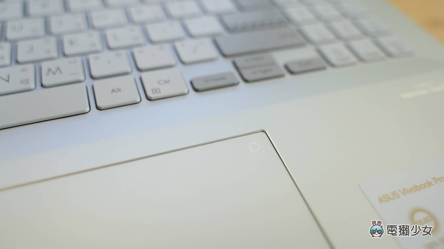 持修代言！2021 华硕潮流创作者笔电 Vivobook Pro X 开箱！4K OLED 萤幕与 AMD 与 Intel 双版本处理器