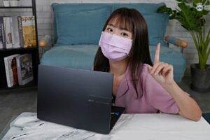 华硕平价 OLED 笔电‘ ASUS Vivobook Pro 14 OLED ’开箱！规格升级幅度超有感 三万五挑笔电就选它