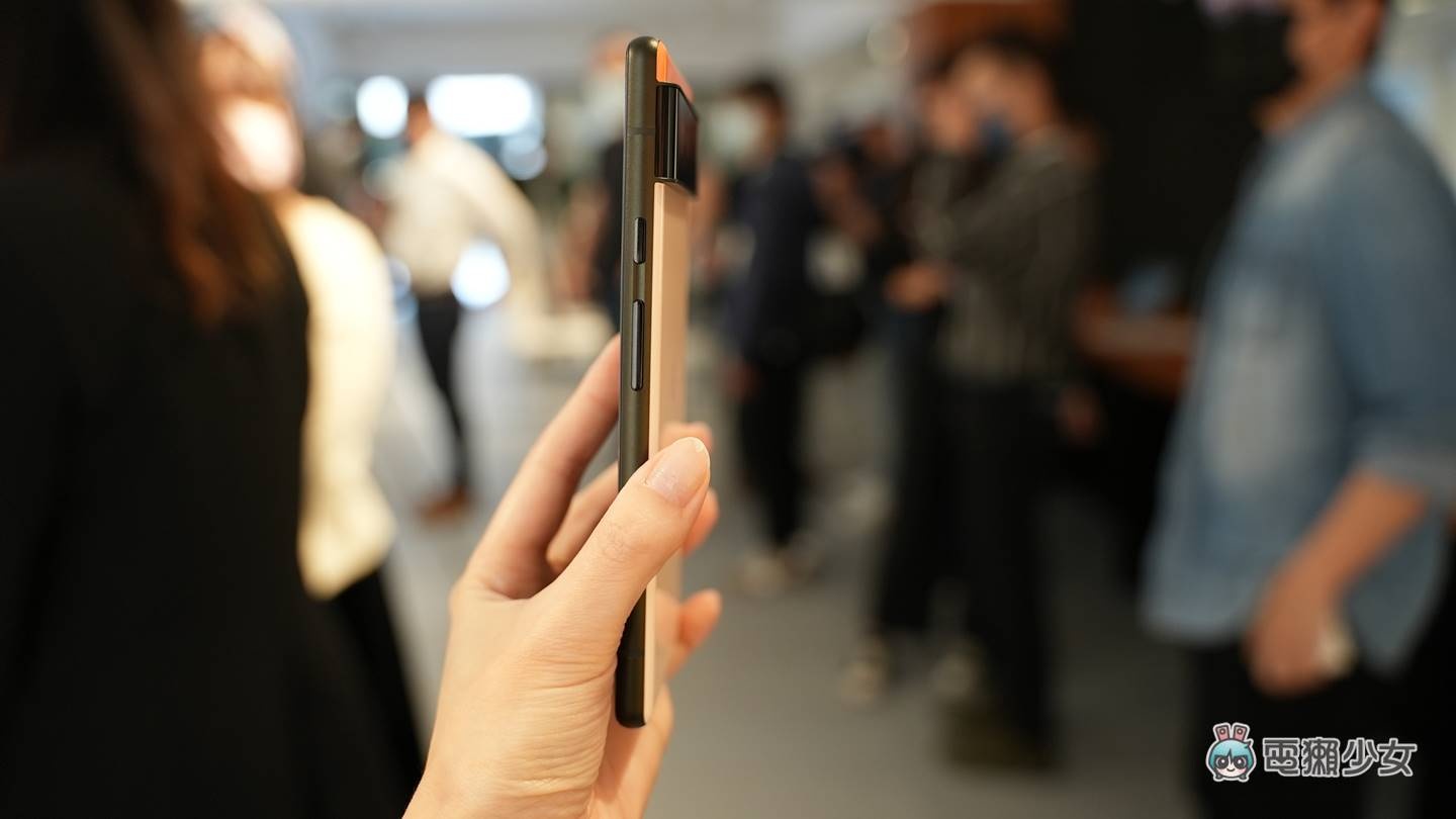 出门|Google Pixel 6 实机颜色长这样!粉嫩色系与外观细看上手玩 内容图6 潮品文-大潮社旗下实时最新热点娱乐时尚数码等新闻资讯网站! 出门|Google Pixel 6 实机颜色长这样!粉嫩色系与外观细看上手玩