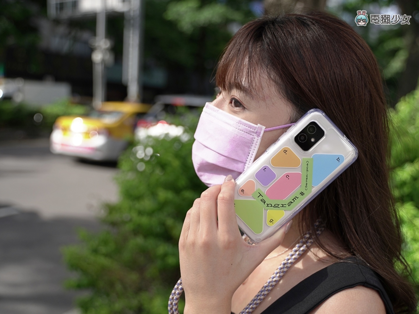 也太好看！Zenfone 8 设计师联名手机壳限量登场 搭配 Topologie 绳索背带时尚及便利性满分