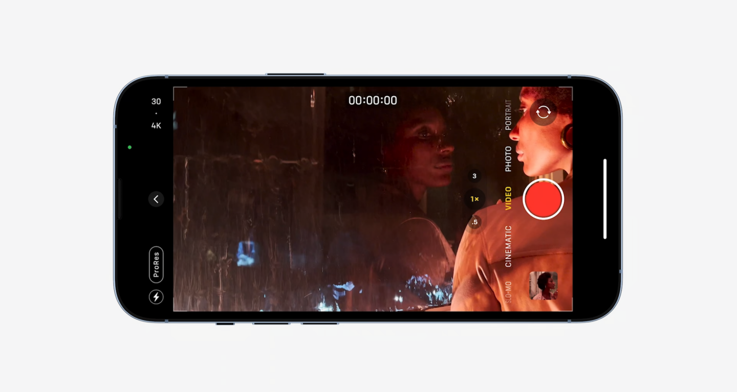 苹果推出 iOS 15.1! 同播共享、Apple ProRes、iPhone 13 系列相机自动切换功能关闭 三大更新亮点带你快速看 内容图3 潮品文-大潮社旗下实时最新热点娱乐时尚数码等新闻资讯网站! 苹果推出 iOS 15.1! 同播共享、Apple ProRes、iPhone 13 系列相机自动切换功能关闭 三大更新亮点带你快速看