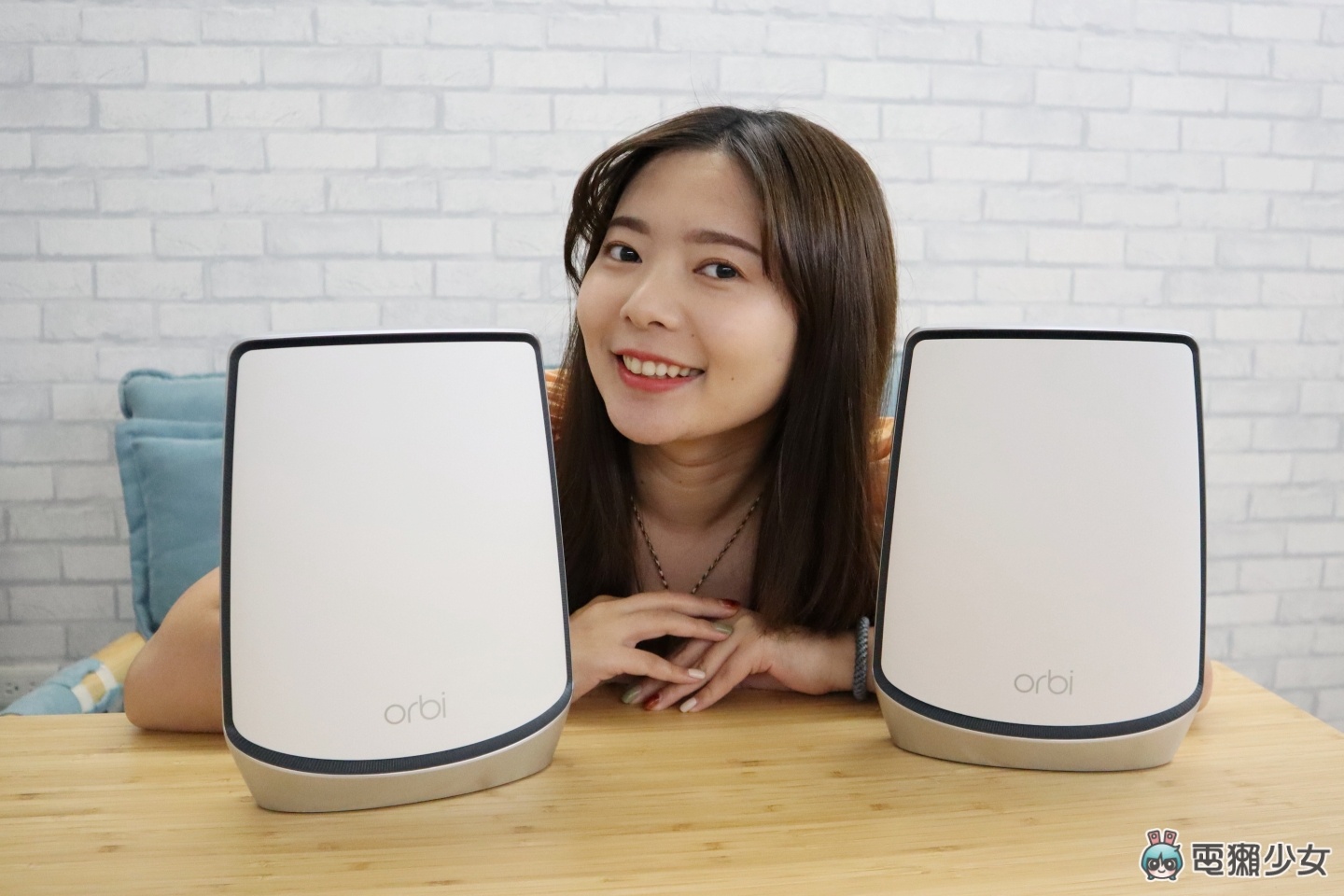 评测|跨楼层也不减网速‘ Netgear Orbi AX6000 三频 Mesh Wi-Fi ’范围超大覆盖无死角! 内容图1 潮品文-大潮社旗下实时最新热点娱乐时尚数码等新闻资讯网站! 评测|跨楼层也不减网速‘ Netgear Orbi AX6000 三频 Mesh Wi-Fi ’范围超大覆盖无死角!