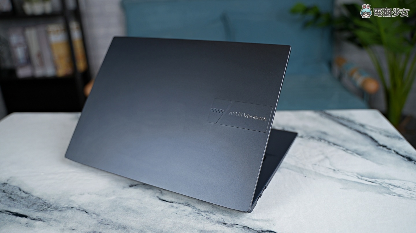 华硕平价 OLED 笔电‘ ASUS Vivobook Pro 14 OLED ’开箱！规格升级幅度超有感 三万五挑笔电就选它