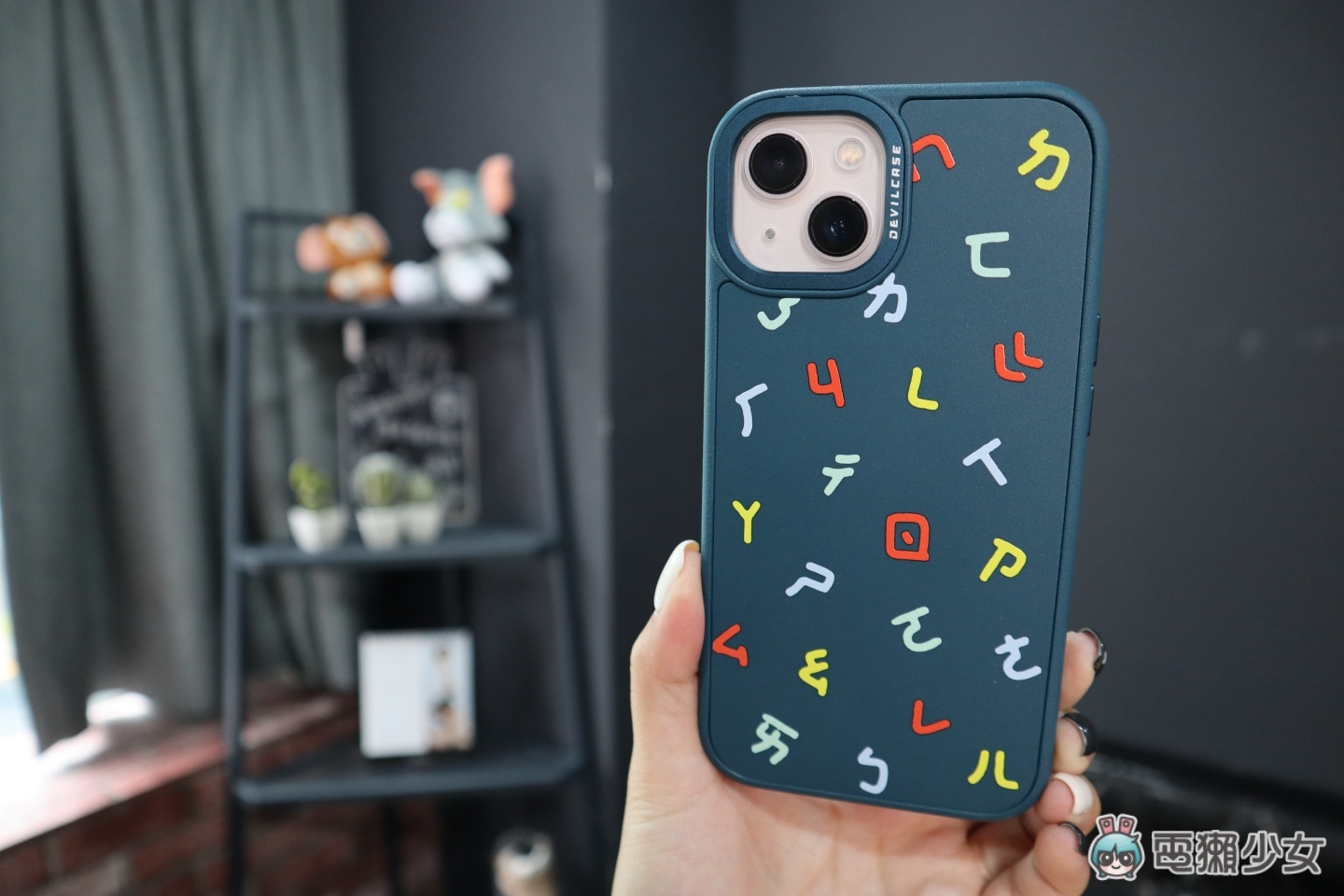 iPhone 13 摔落测试!装着 DEVILCASE 的‘ 恶魔防摔壳 PRO ’镜头防护加高 保护力更升级 内容图6 潮品文-大潮社旗下实时最新热点娱乐时尚数码等新闻资讯网站! iPhone 13 摔落测试!装着 DEVILCASE 的‘ 恶魔防摔壳 PRO ’镜头防护加高 保护力更升级