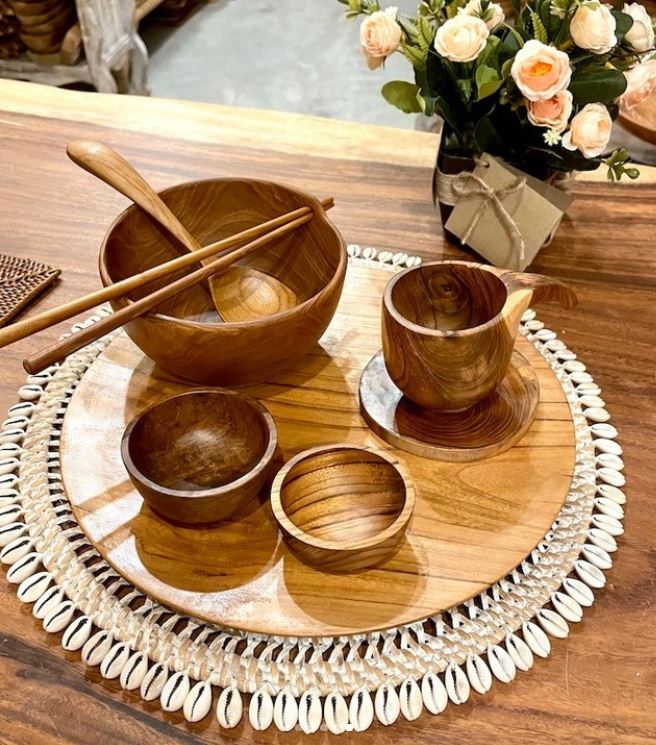 生活 I 隐藏在Seri Kembangan木质家具专卖店，三层楼越逛越种草！ 更多热点 图10张