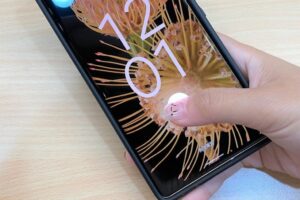 Google Pixel 6 灾情不断！指纹辨识慢、非本人竟可解锁？