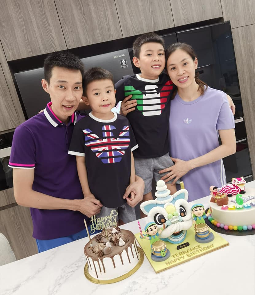 结婚9周年...李宗伟晒照回忆求婚场景！ 表白黄妙珠：爱你99 娱乐资讯 图1张