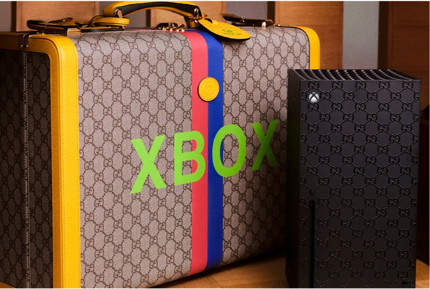 跨界联名!Xbox 与 Gucci 推出限量版的 Xbox Series X,要价 28 万元,全球限量 100 套! 内容图1 潮品文-大潮社旗下实时最新热点娱乐时尚数码等新闻资讯网站! 跨界联名!Xbox 与 Gucci 推出限量版的 Xbox Series X,要价 28 万元,全球限量 100 套!