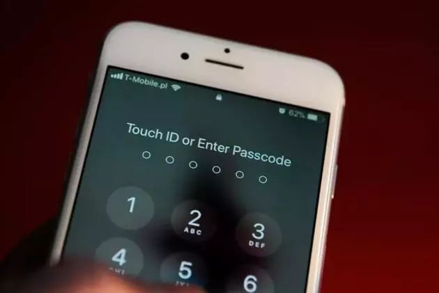 Tips I 不改掉这10个坏习惯，小心你的iPhone很快死翘翘！ 更多热点 图2张