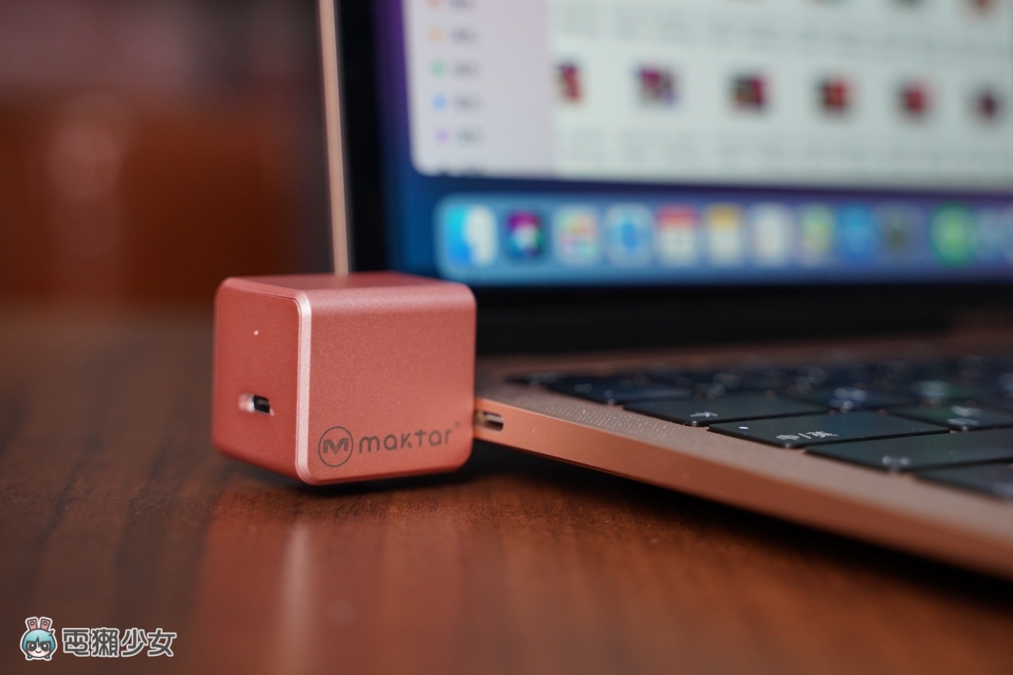 换新机要转移大量照片都会失败?‘ Qubii Duo 双用备份豆腐 ’边充电边备份 Android、iPhone 跨系统也没问题! 内容图20 潮品文-大潮社旗下实时最新热点娱乐时尚数码等新闻资讯网站! 换新机要转移大量照片都会失败?‘ Qubii Duo 双用备份豆腐 ’边充电边备份 Android、iPhone 跨系统也没问题!