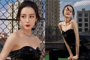 瘦又有胸！迪丽热巴溢出“心型奶”黑皮裤像特务　辣翻网友