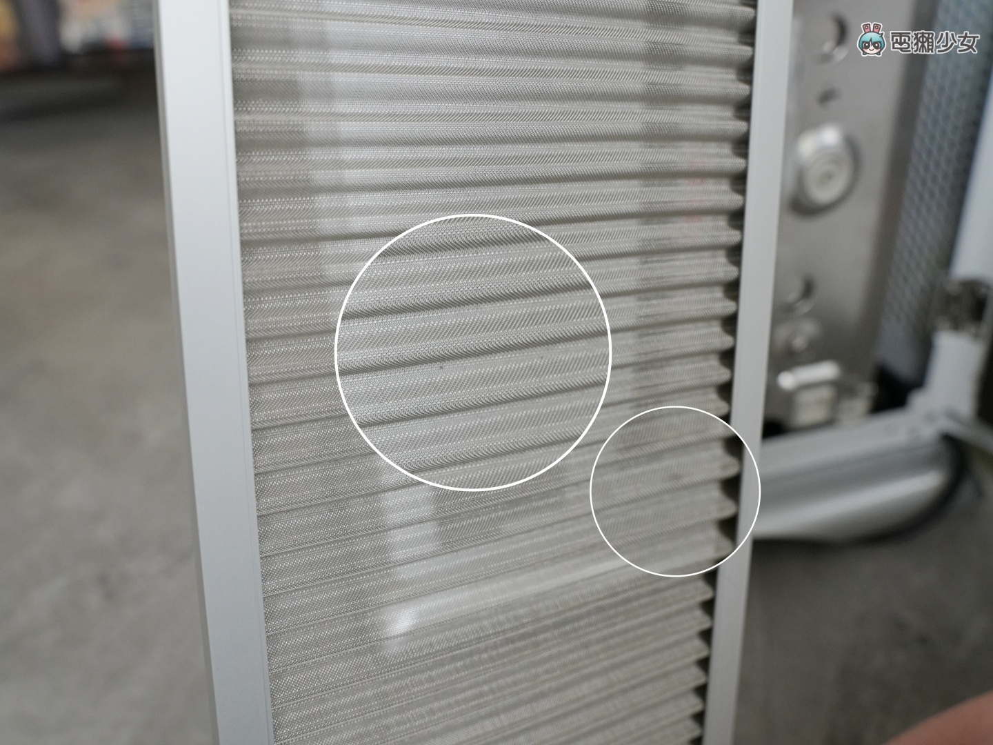 开箱|主打免耗材!‘ Bosswell ZB3200W 空气清净机 ’会自动分解吸附的脏污,搭配轮子移动更便利! 内容图4 潮品文-大潮社旗下实时最新热点娱乐时尚数码等新闻资讯网站! 开箱|主打免耗材!‘ Bosswell ZB3200W 空气清净机 ’会自动分解吸附的脏污,搭配轮子移动更便利!