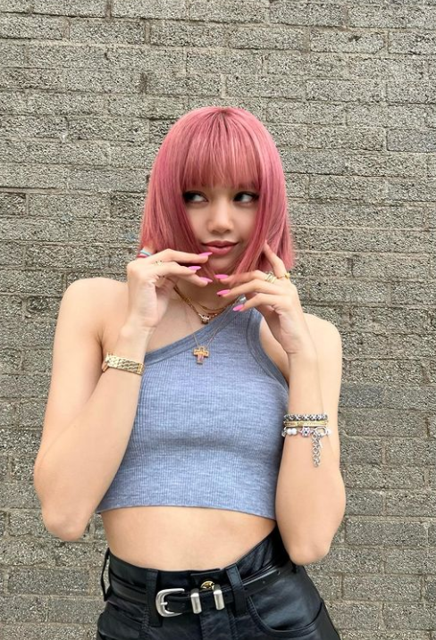 确诊新冠肺炎10天...YG宣布：LISA已经痊愈！　今天下午正式解除隔离 娱乐资讯 图1张