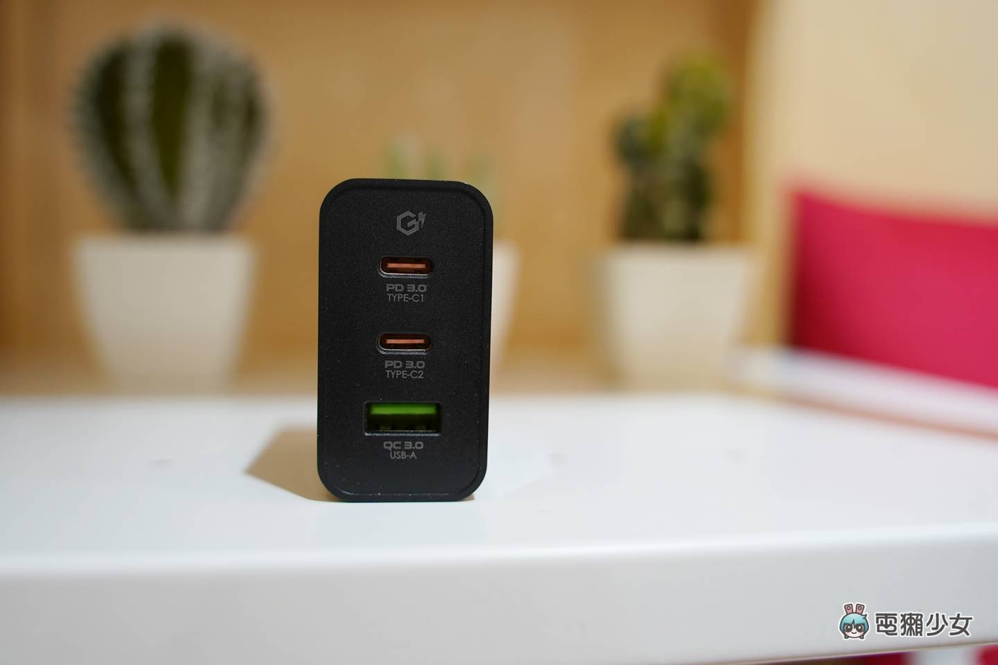 开箱|长得漂亮的 PD 快充充电头升级版!ONPRO UC-GAN65W 氮化镓 GaN 65W 随身携带充笔电 内容图3 潮品文-大潮社旗下实时最新热点娱乐时尚数码等新闻资讯网站! 开箱|长得漂亮的 PD 快充充电头升级版!ONPRO UC-GAN65W 氮化镓 GaN 65W 随身携带充笔电