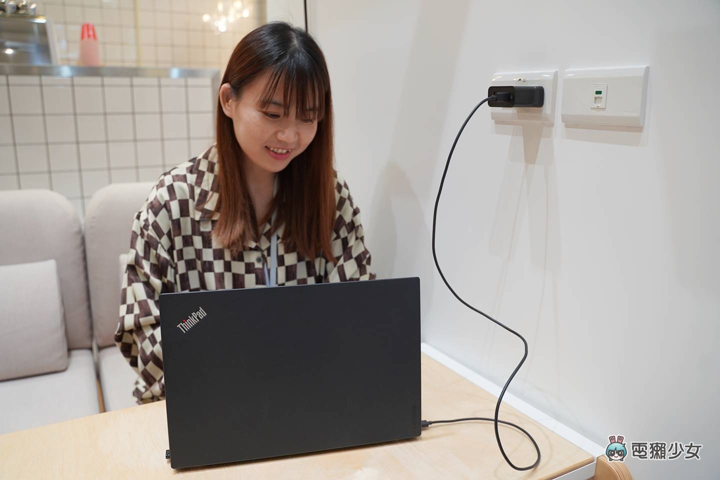 开箱|长得漂亮的 PD 快充充电头升级版!ONPRO UC-GAN65W 氮化镓 GaN 65W 随身携带充笔电 内容图9 潮品文-大潮社旗下实时最新热点娱乐时尚数码等新闻资讯网站! 开箱|长得漂亮的 PD 快充充电头升级版!ONPRO UC-GAN65W 氮化镓 GaN 65W 随身携带充笔电