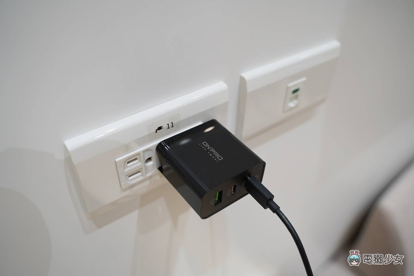 开箱|长得漂亮的 PD 快充充电头升级版!ONPRO UC-GAN65W 氮化镓 GaN 65W 随身携带充笔电 内容图12 潮品文-大潮社旗下实时最新热点娱乐时尚数码等新闻资讯网站! 开箱|长得漂亮的 PD 快充充电头升级版!ONPRO UC-GAN65W 氮化镓 GaN 65W 随身携带充笔电