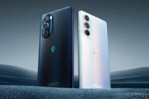 Motorola 旗舰机‘ Moto Edge X30 ’亮相！搭载高通全新 Snapdragon 8 Gen 1 晶片，还推出有‘ 萤幕下镜头 ’的特别版