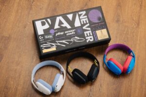 罗技 Logitech‘ G435 轻量双模无线蓝牙耳机 ’与顽童潮牌 MJ Fresh 跨界合作，推出街头潮流礼盒